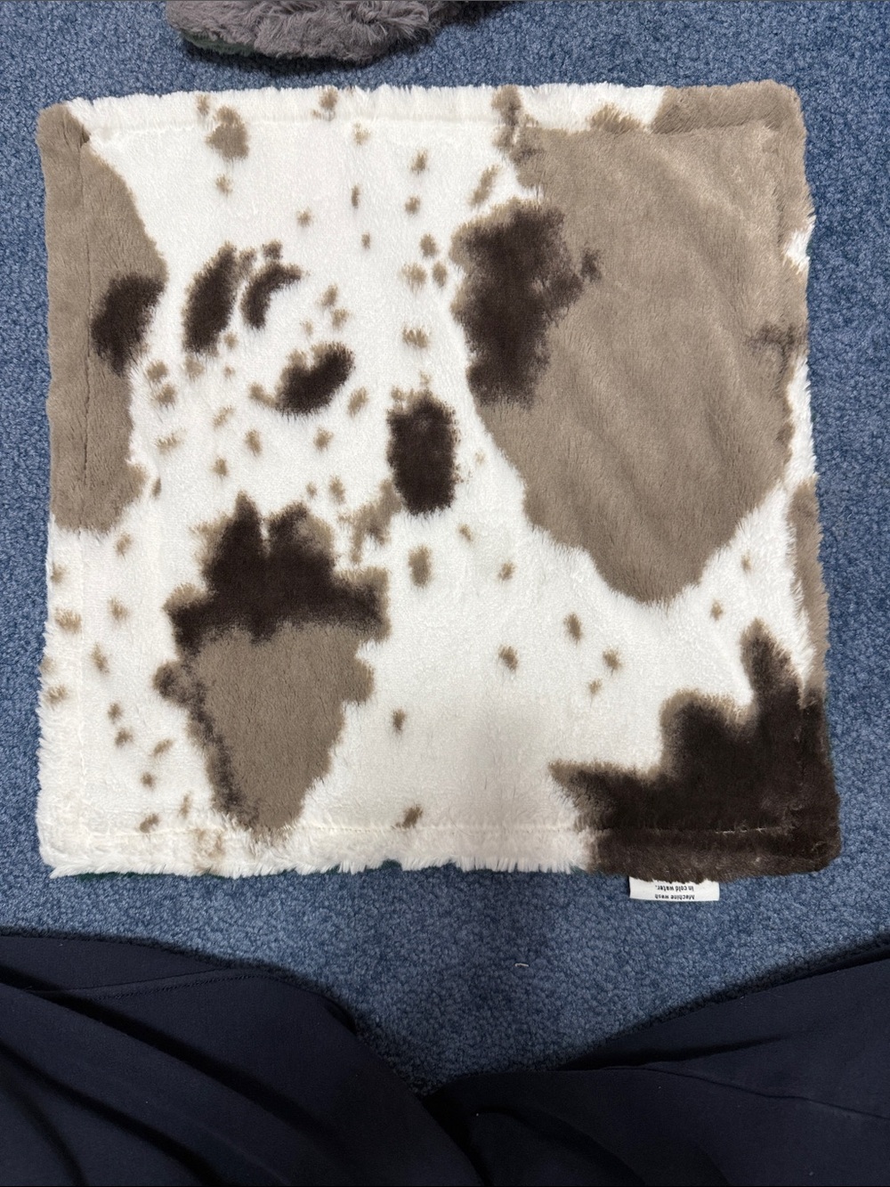 16X16 Lovey The Handmade Heifer dark green/Cow print